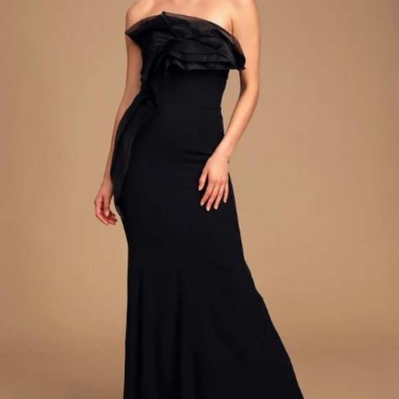 Lulus Dresses & Skirts - Lulu's Black Strapless Maxi Dress